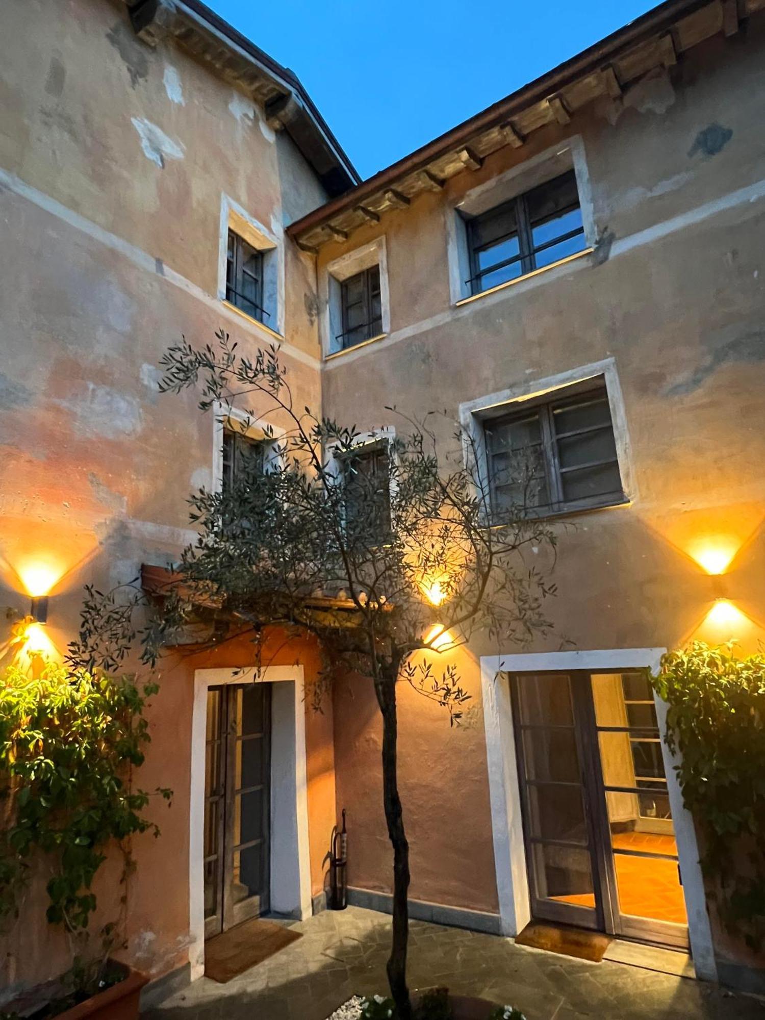 Dimora Carducci Bed & Breakfast *